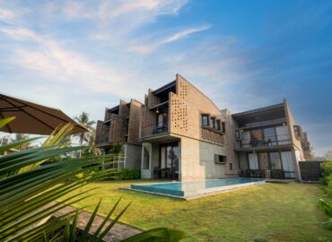 Luxury boutique villa with a swimming pool with sea view and a small garden